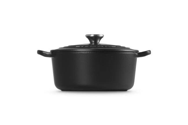 Cast Iron Classic Round CasseroleMatte Black image number 3